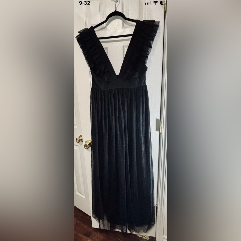 NWT LULUS SZ LG BLACK Mesh Ruffled Backless Maxi Dress